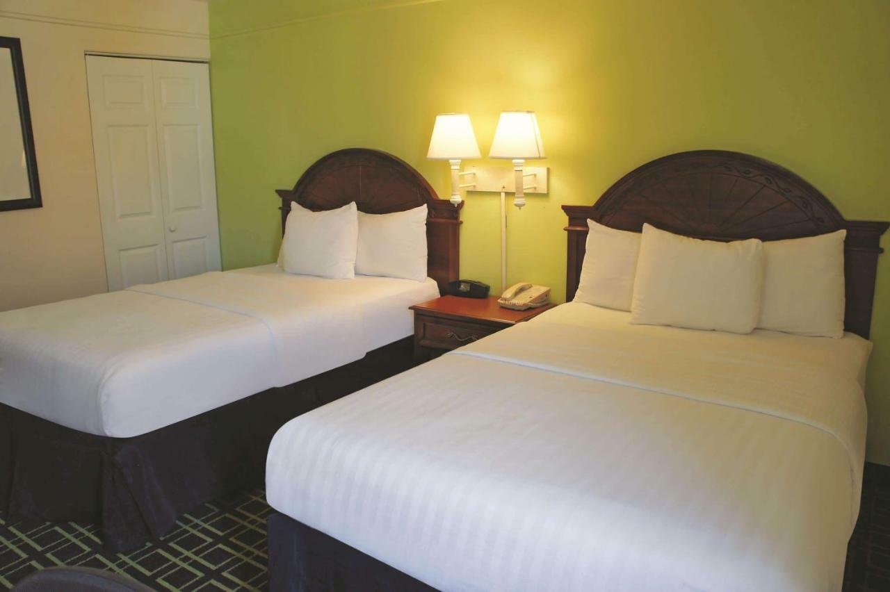 La Quinta Inn & Suites Tulsa Luaran gambar