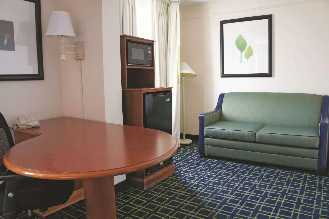 La Quinta Inn & Suites Tulsa Luaran gambar